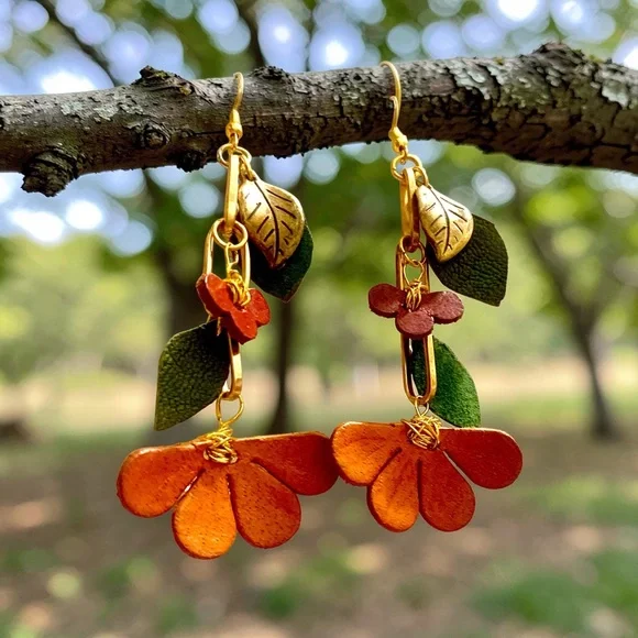 Handcrafted artisan leather earrings featuring leaves and flowers - Picture 6 of 8